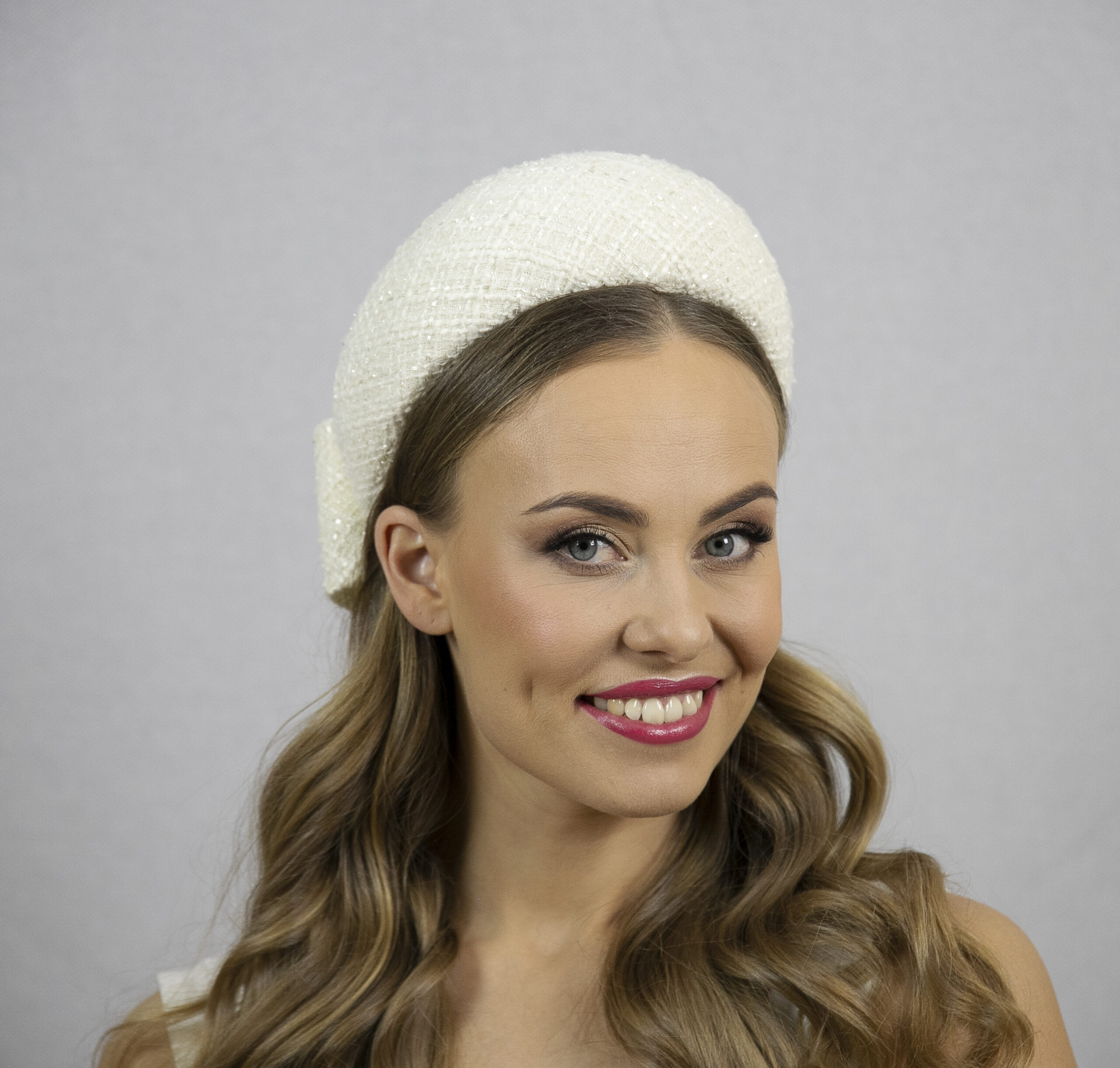 Ivory wide headband hat for women. - Image 2