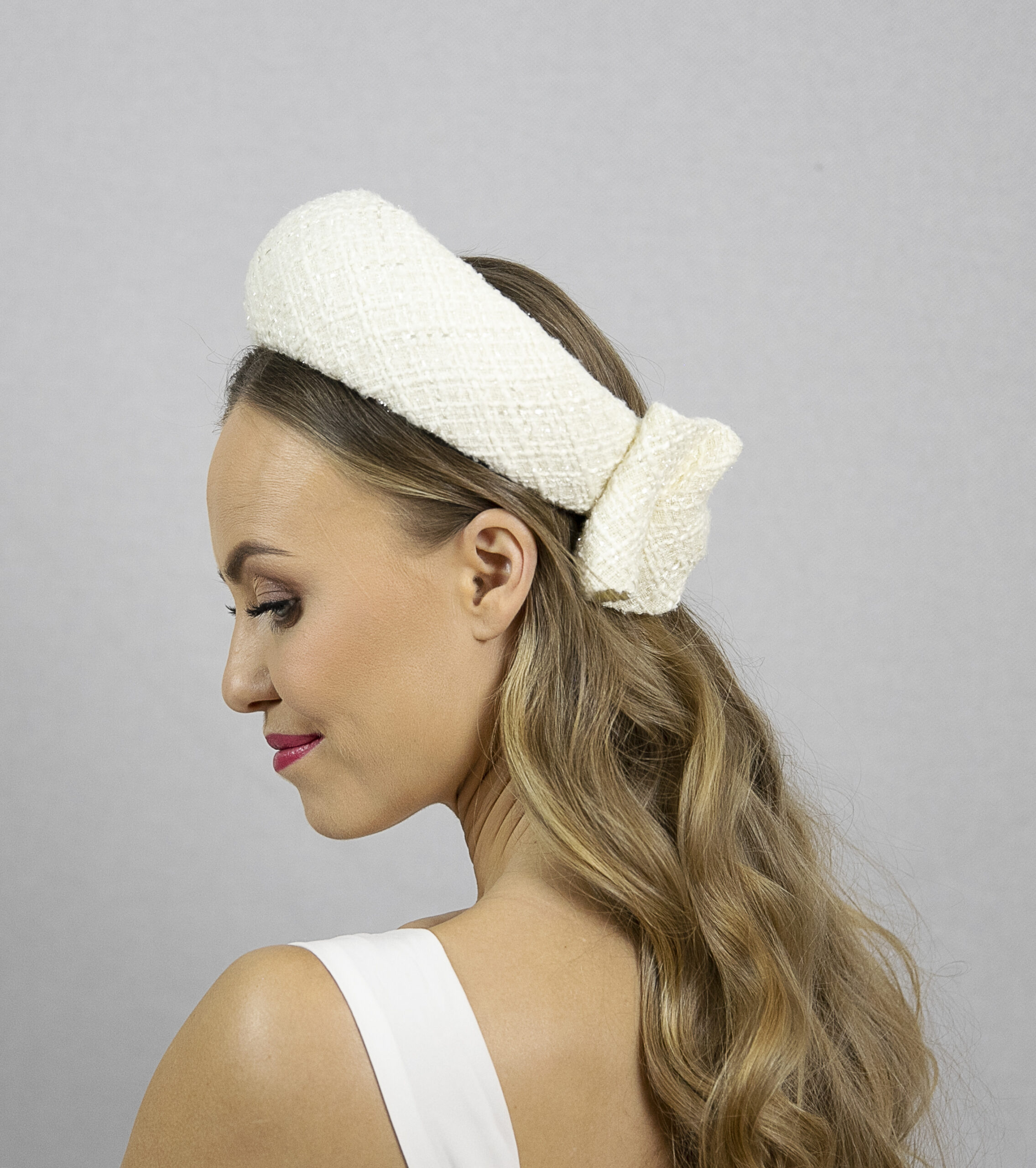Ivory wide headband hat for women. - Image 3