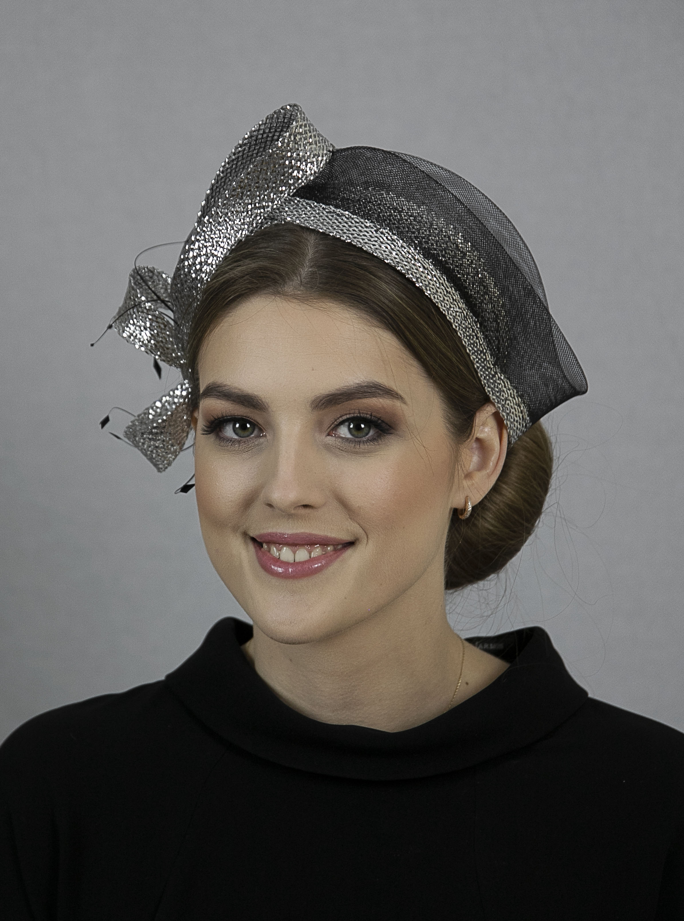Black and silver fascinator headband. - Image 2