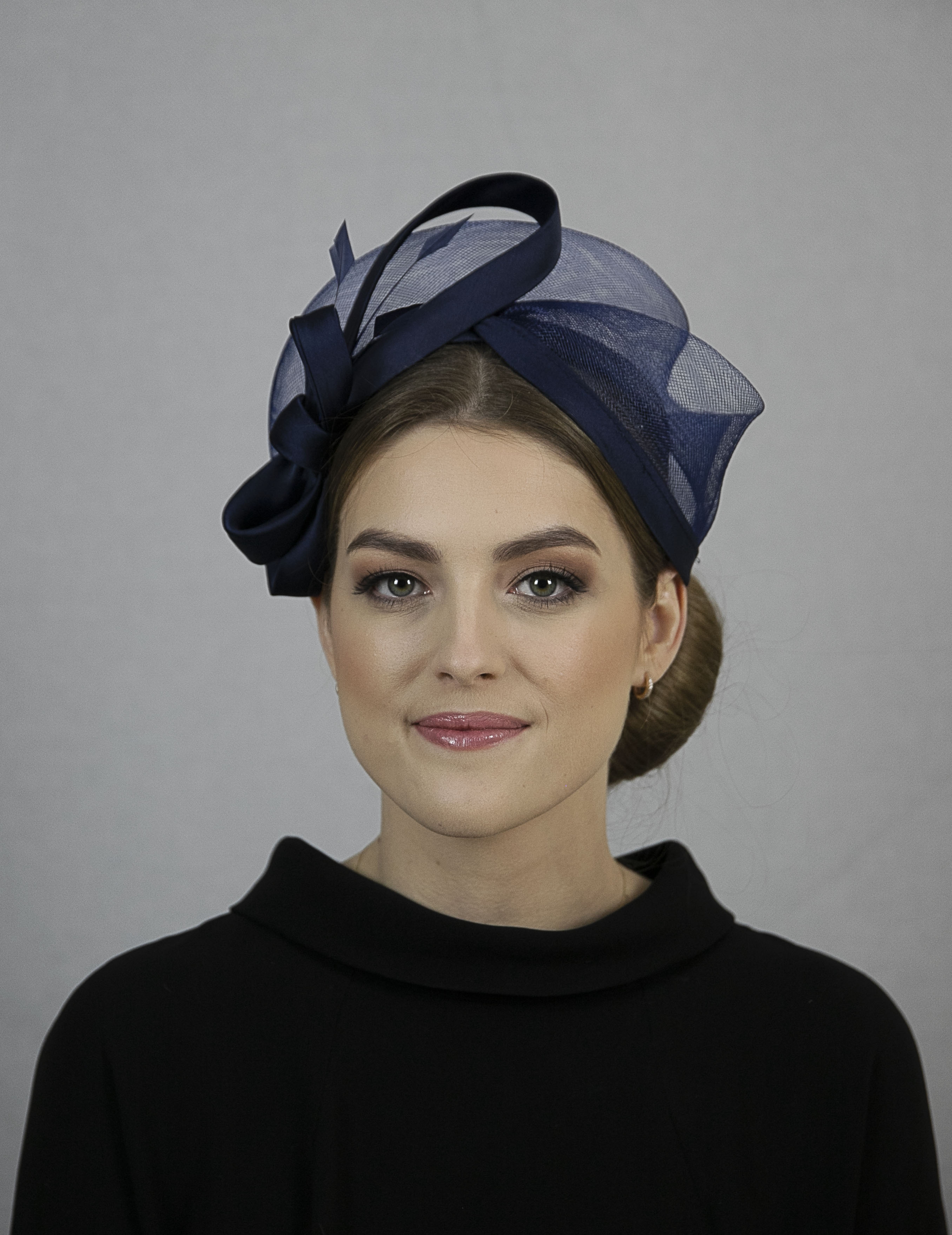 Blue fascinator headband.