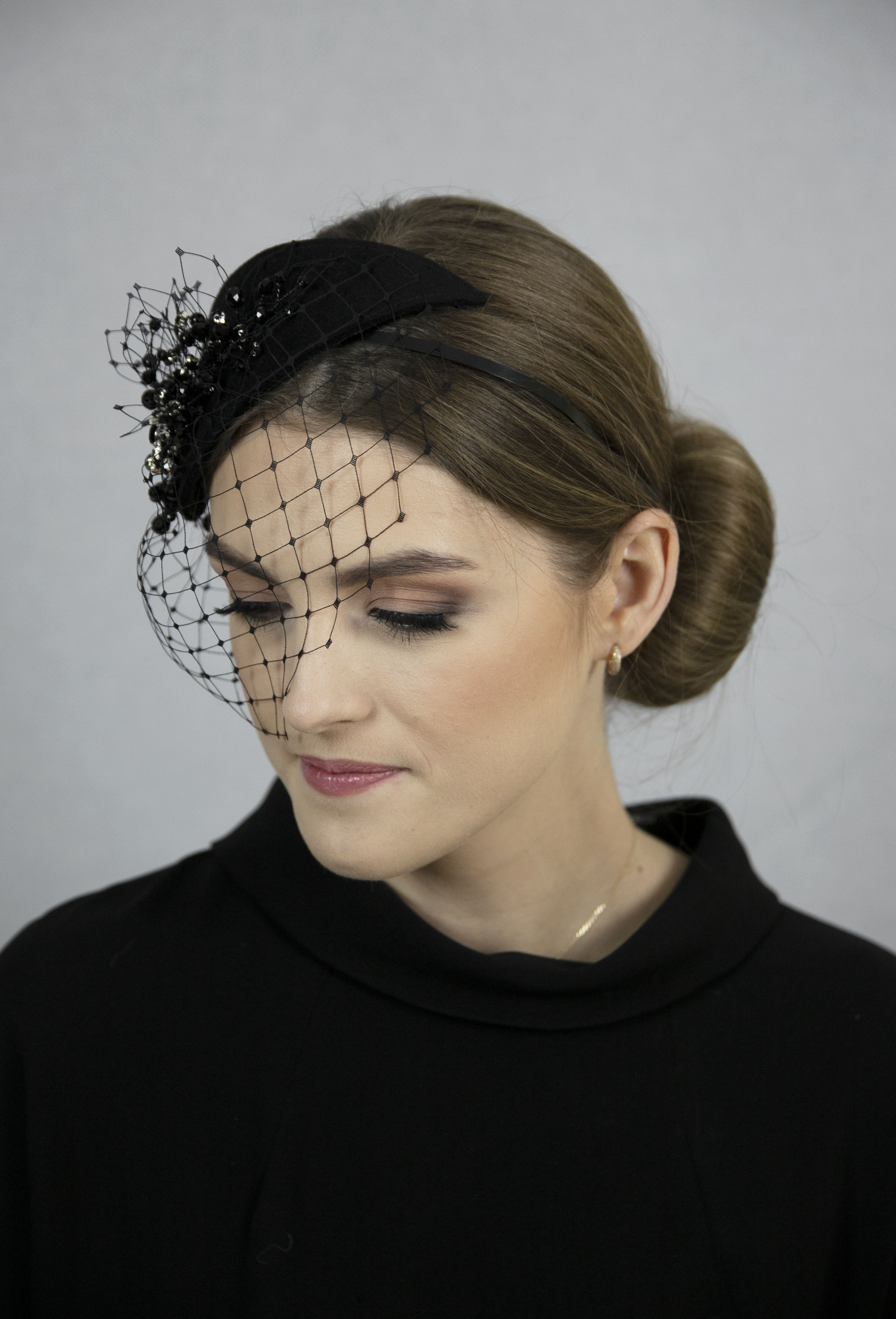 Black fascinator hat with veil. Black funeral headpiece. - Image 6